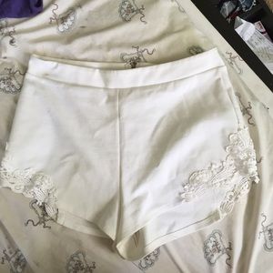 White high waisted short.