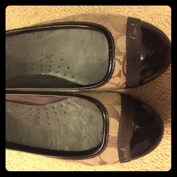 Coach flats with comfort in size 7