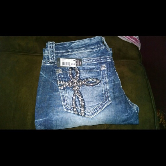 Sold - Picture 2 of 4