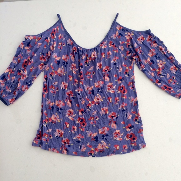 Flowered Top With Exposed Shoulders
