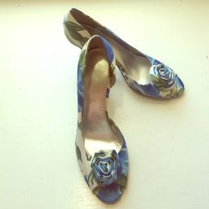 Peep toe Bloom Michelangelo shoes