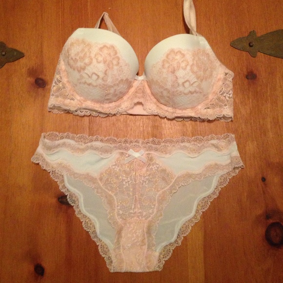 Victoria's Secret dream angels set Bra 32D