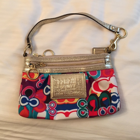 Authentic Coach Large Poppy Wristlet