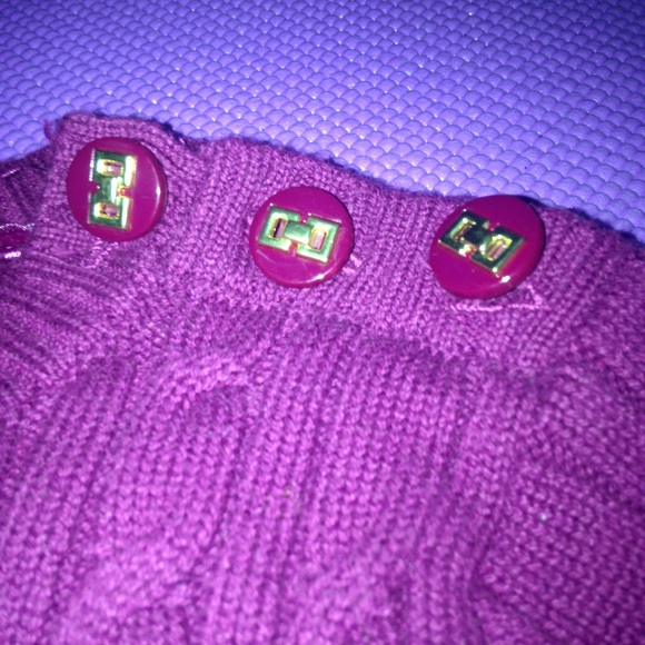 sweater - Picture 2 of 2