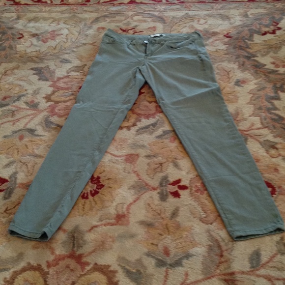 Size 30 forever 21 green jean/leggings