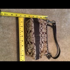Coach clutch brown