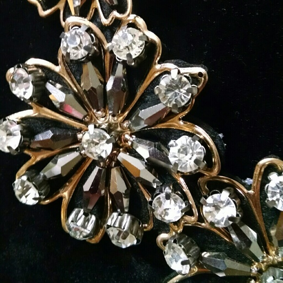 SOLD! Necklace - Picture 3 of 4