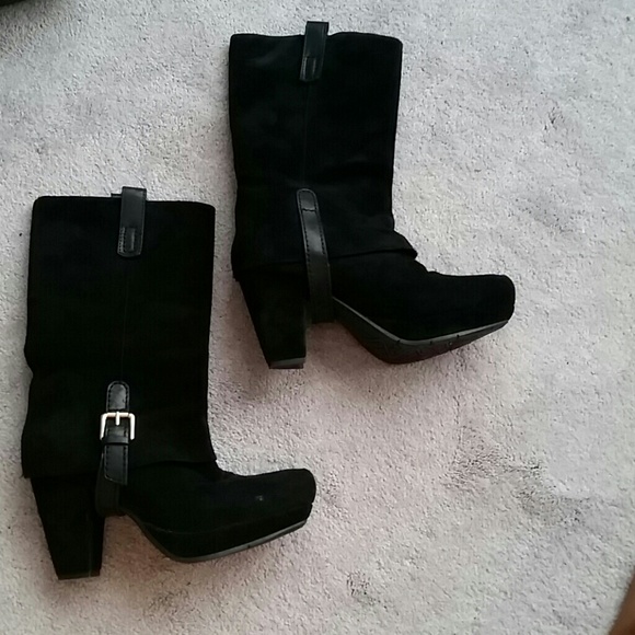 Boots - Earthies suede mid-calf boots