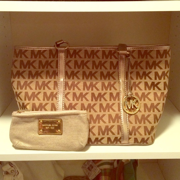 Trade w Keriann23Micheal Kors Bag and make up bag