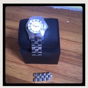 Trendy Marc Jacobs watch