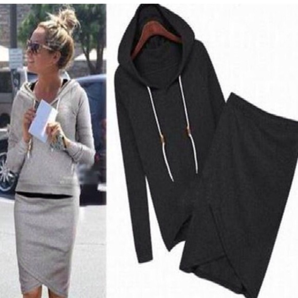 Reserved sweatskirt and sweatshirt set