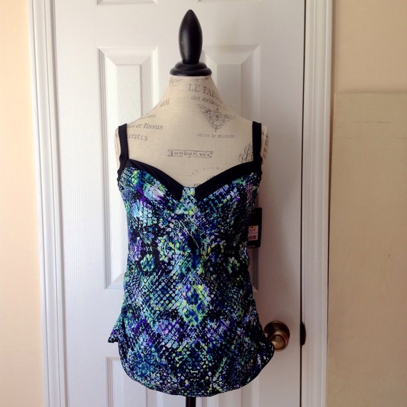 MultiPrint Bathing Suit Top Underwire-Plus Size