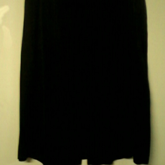Navy Midi skirt.      NWOT