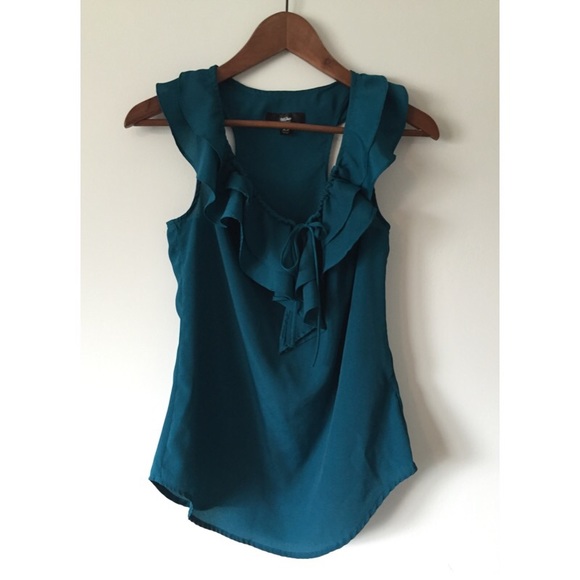 🚫Sold🚫Mossimo ruffle collar razorback tank sz XS - Picture 3 of 4