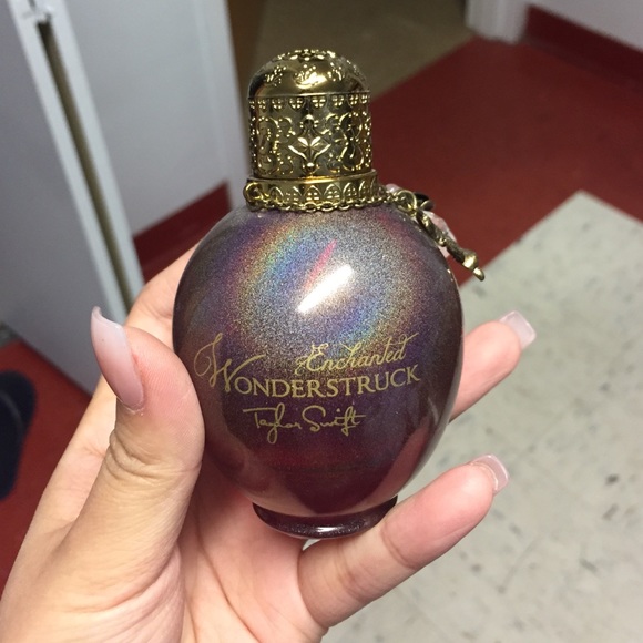 Taylor Swift Wonderstruck Perfume