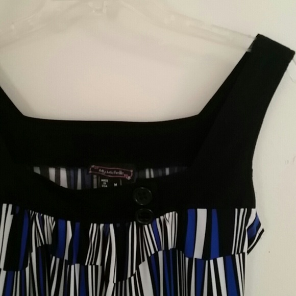 Dress - Picture 3 of 4