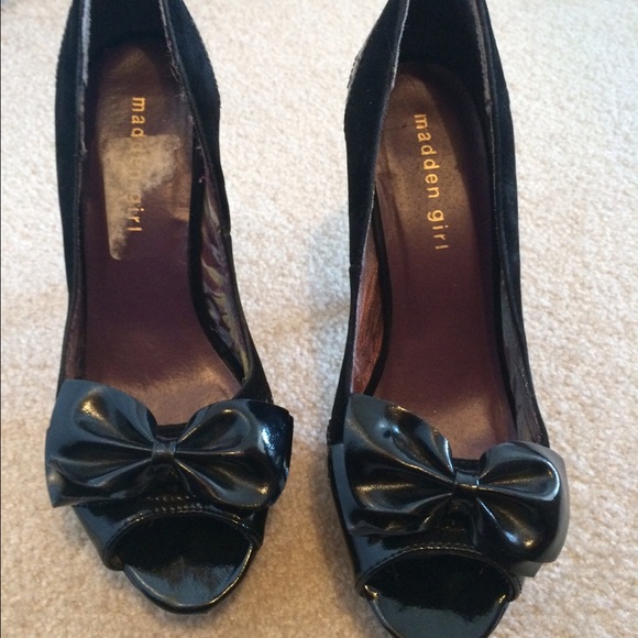 Madden girl bow heels