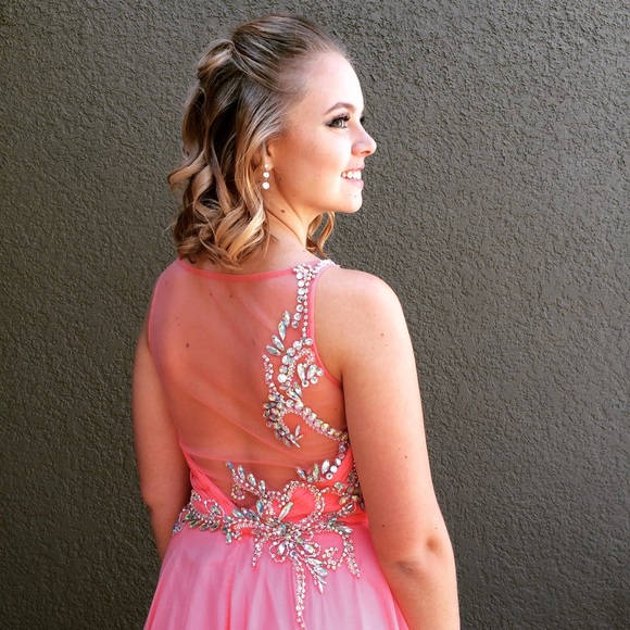 Prom dress - Picture 3 of 3