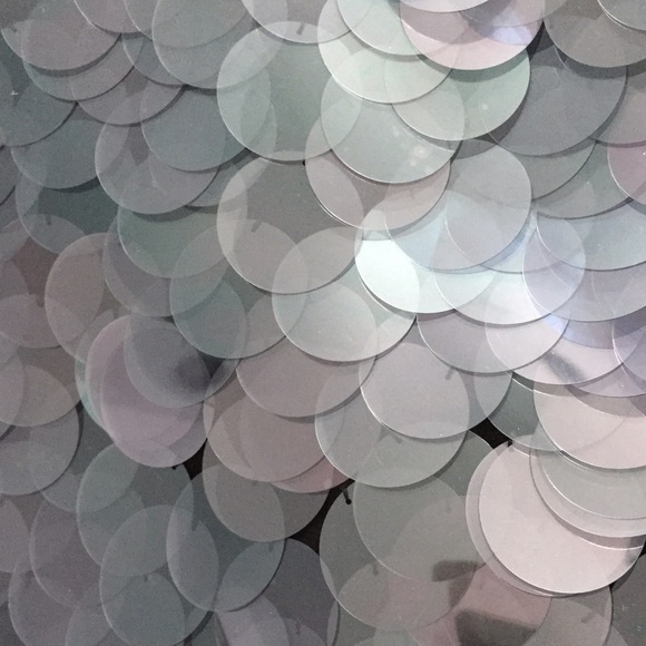 DKNY Skirt - as seen on Kim Kardashian! - Picture 5 of 5