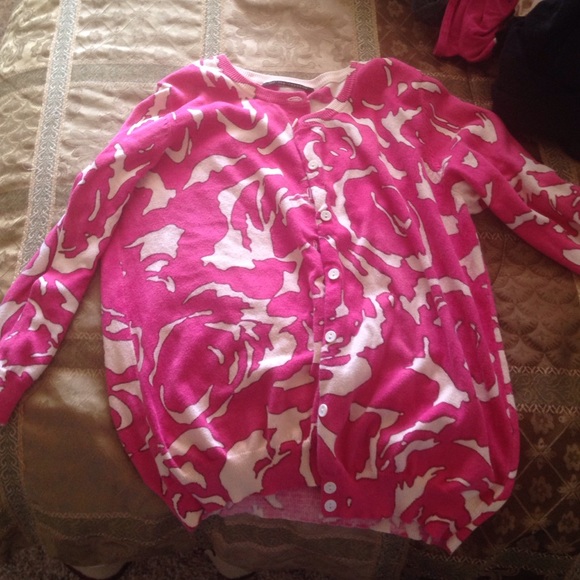 Sweaters - Perfect to finish your look.