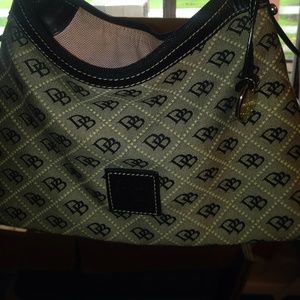 Dooney & bourke