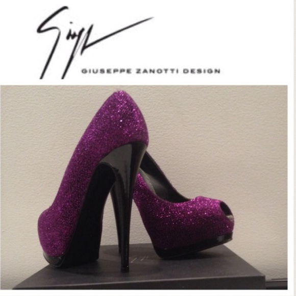 NWOT Giuseppe Zanotti Sharon 105 - Size 38 / US 8