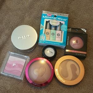 Make up bundle