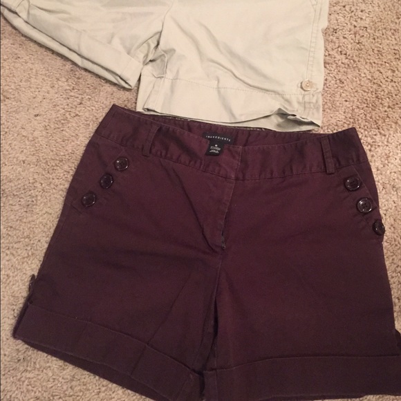Bundle of 2 shorts size 6