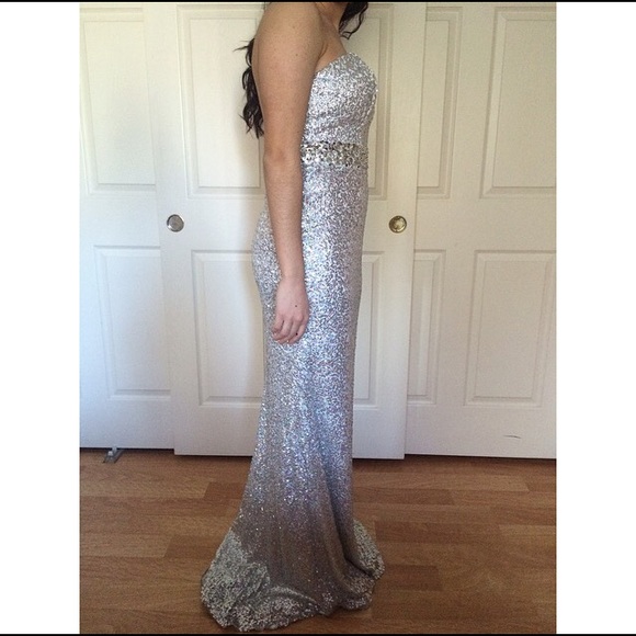 Prom Dress - Picture 2 of 5