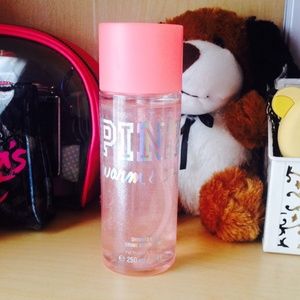 BOGO 50%! 💕 PINK Warm & Cozy Body Spray!