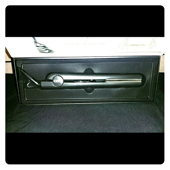 Brilliance NY 1.25 inch Ceramic Flat Iron