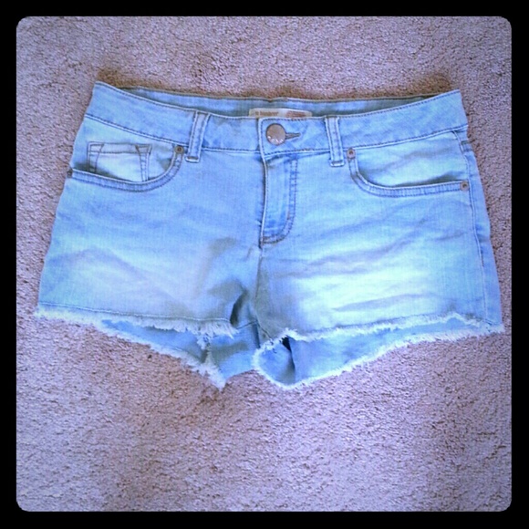 Shorts - Picture 1 of 2