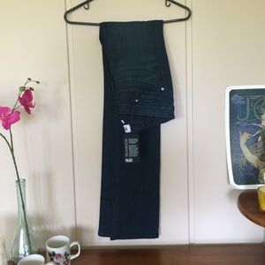 Paige Skyline Straight Leg Jeans