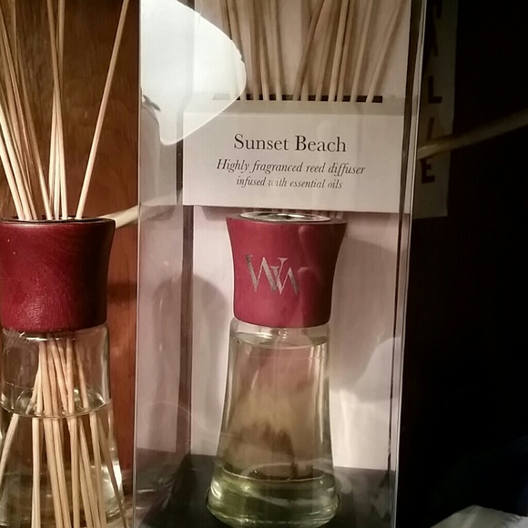 Wood wich brand scented diffuser