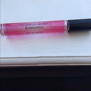 LAST AVAILABLE VICTORIA SECRET BOMBSHELL