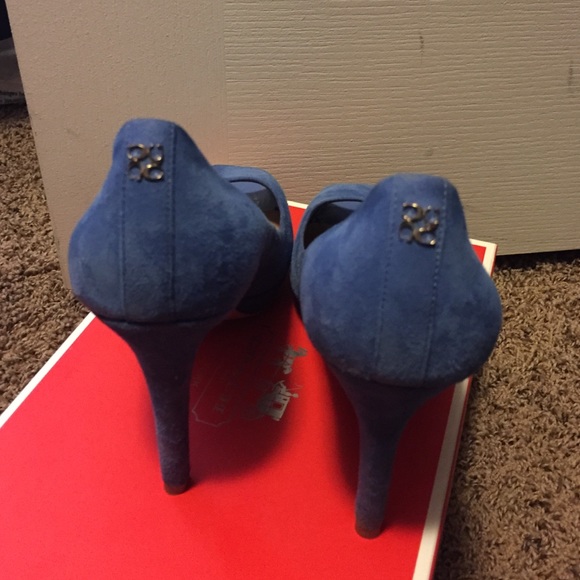 Suede pumps - Picture 2 of 4