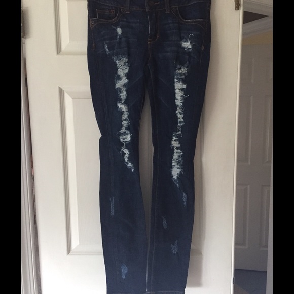 Cute Distressed Jeans, new! Reduced Today! ⬇️