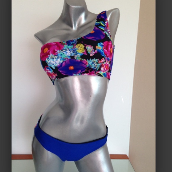 Swimsuit multicolor one shoulder