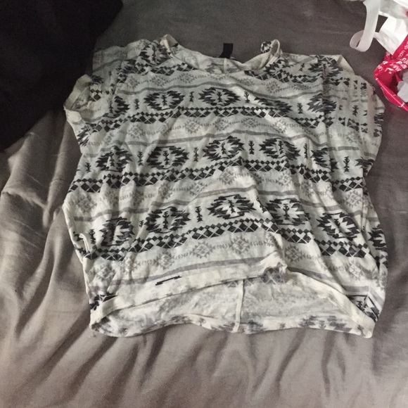 Forever 21 Aztec top