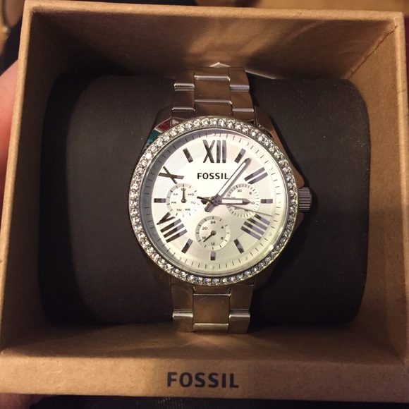 Brand New Silver Woman\'s Fossil Watch