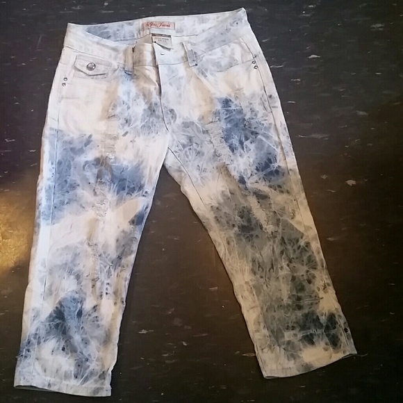 elite jeans Denim - Sold @Ⓜercari Distress capri jeans
