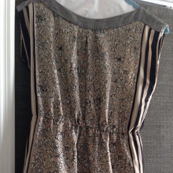 Cute spring Loft dress