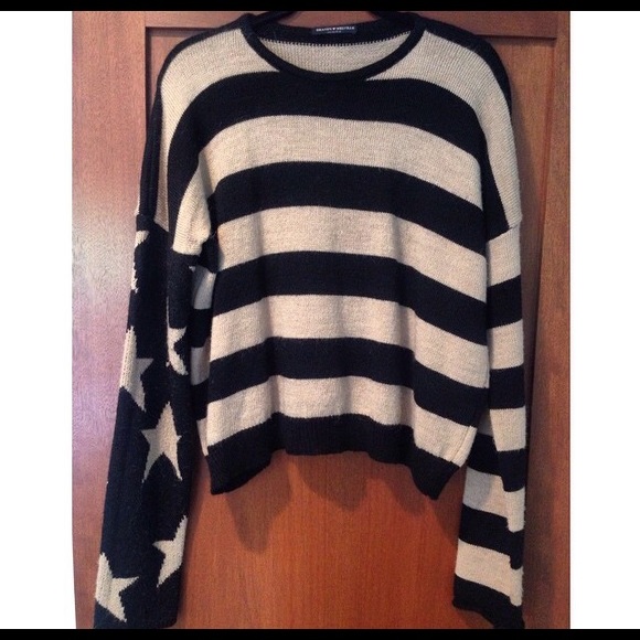 Brandy Melville American flag sweater