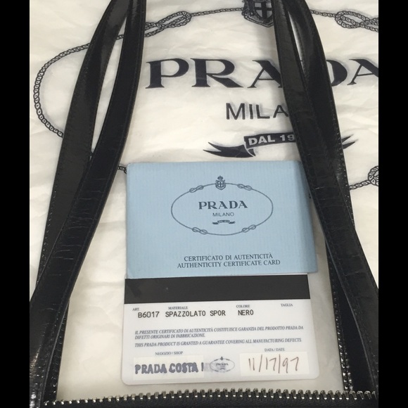 Prada purse - Picture 4 of 4