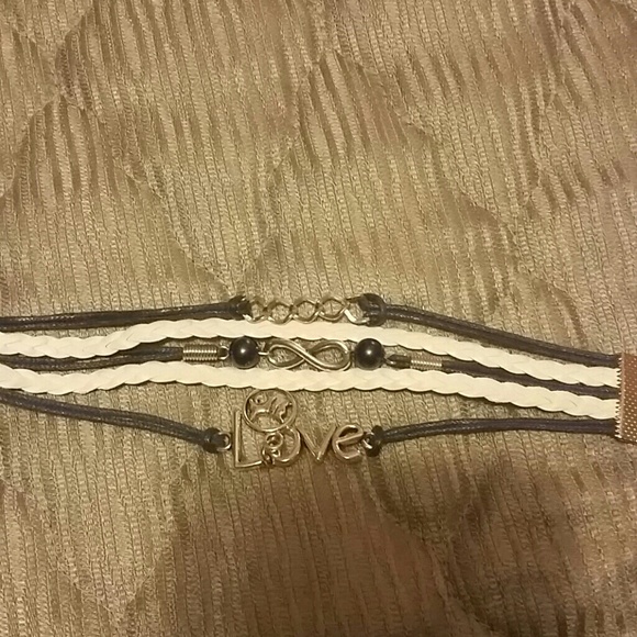 Bracelet
