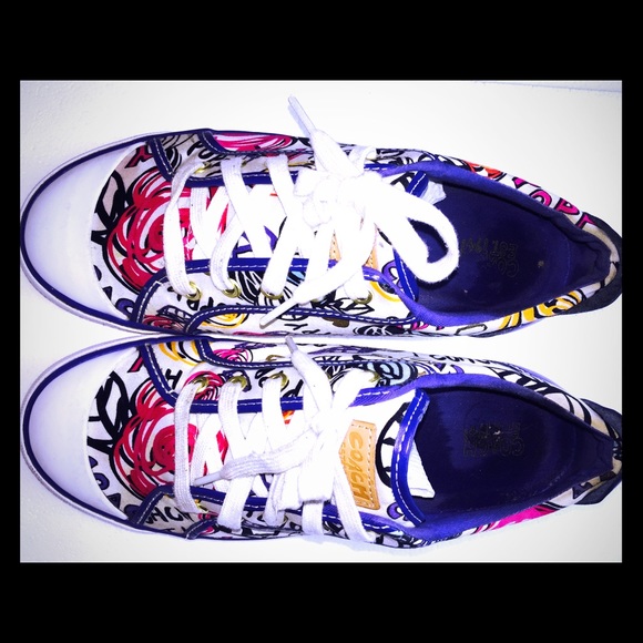 AUTHENTIC COACH SIGNATURE POPPY SNEAKERS  SIZE10