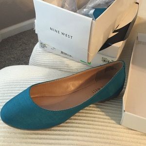 Nine West teal ballet flats size 5 never worn