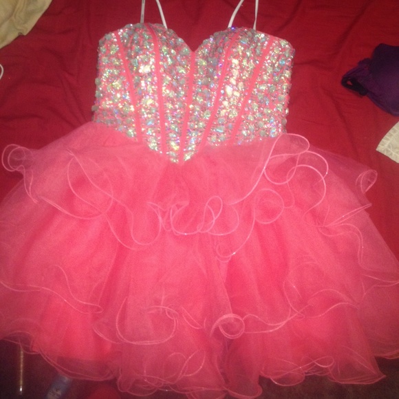 Prom dress size 6/8 only worm once. Need gone!