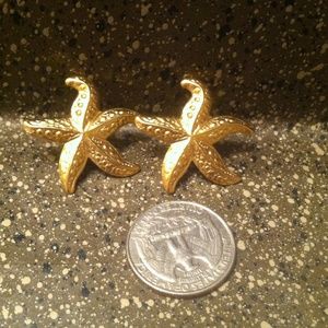 Gold starfish earrings