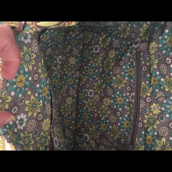 ✨SALE✨Vera Bradley Large Hobo Bag✨ - Picture 4 of 4